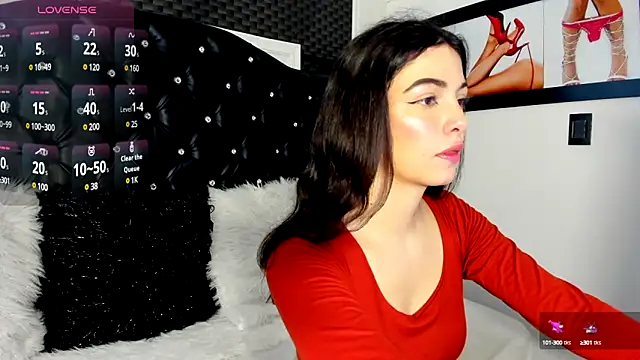Snapshot of diana_queen_ chatting on January 2025 08:37:02 PM diana queen online show from January 2025 08:37:02 PM