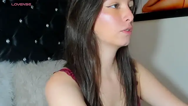 Snapshot of diana_queen_ chatting on March 2025 09:32:02 PM diana queen online show from March 2025 09:32:02 PM