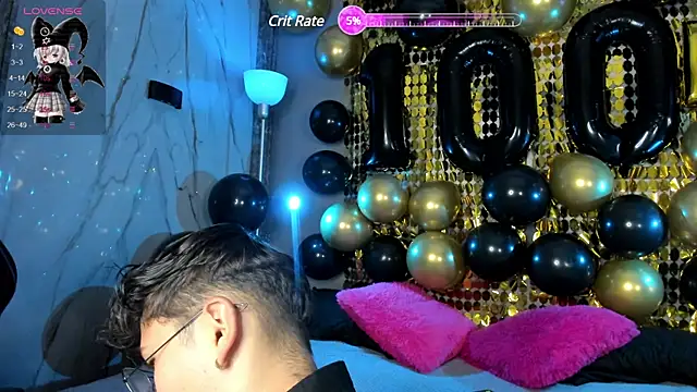 Snapshot of noah_and_rose chatting on March 2025 08:18:02 PM noah and rose online show from March 2025 08:18:02 PM