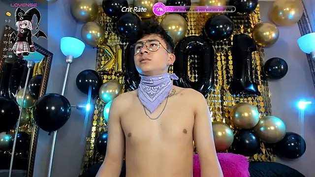 Snapshot of noah_and_rose chatting on March 2025 07:06:02 PM noah and rose online show from March 2025 07:06:02 PM