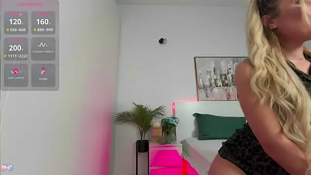 zoey marie online show from November 2025 04:17:02 PM