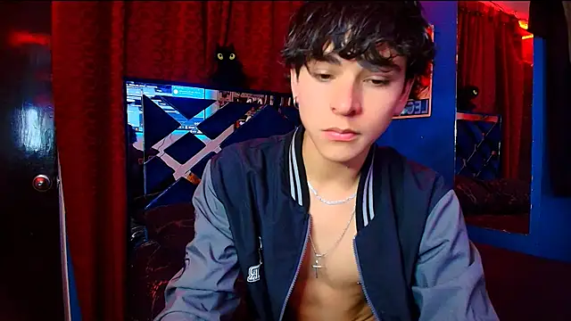 Luke Howland online show from November 2025 12:43:01 AM