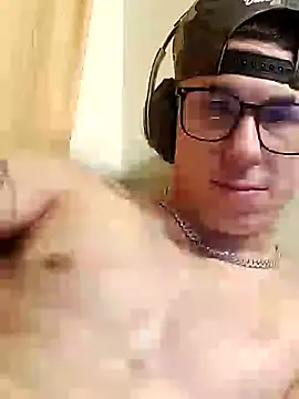 Snapshot of --D-a-D-D-y- chatting on January 2025 02:39:02 AM --D-a-D-D-y- online show from January 2025 02:39:02 AM