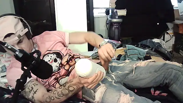 Snapshot of --D-a-D-D-y- chatting on February 2025 03:49:02 PM --D-a-D-D-y- online show from February 2025 03:49:02 PM