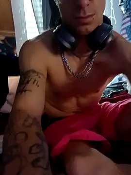 Snapshot of --D-a-D-D-y- chatting on September 2025 10:21:02 PM --D-a-D-D-y- online show from September 2025 10:21:02 PM