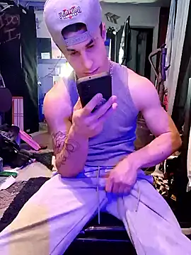 Snapshot of --D-a-D-D-y- chatting on September 2025 09:00:01 AM --D-a-D-D-y- online show from September 2025 09:00:01 AM