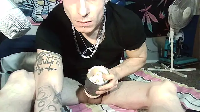 Snapshot of --D-a-D-D-y- chatting on October 2025 12:47:02 PM --D-a-D-D-y- online show from October 2025 12:47:02 PM