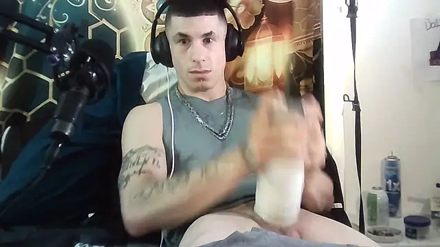 Snapshot of --D-a-D-D-y- chatting on January 2026 05:54:02 AM --D-a-D-D-y- online show from January 2026 05:54:02 AM