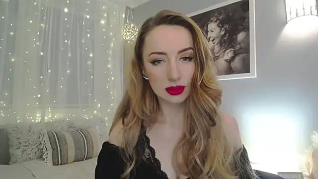 JulietteDiamond online show from January 2025 04:36:01 PM