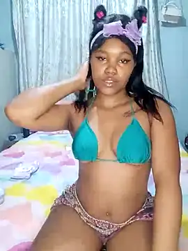 Snapshot of charmainexxx chatting on February 2025 01:00:02 AM charmainexxx online show from February 2025 01:00:02 AM