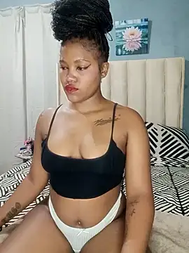 Snapshot of charmainexxx chatting on October 2025 09:37:01 PM charmainexxx online show from October 2025 09:37:01 PM