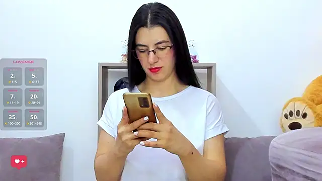 Snapshot of _AllisonSweet_ chatting on April 2026 07:23:01 PM AllisonSweet online show from April 2026 07:23:01 PM