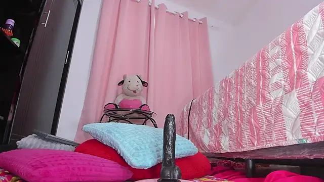 msschloee  online show from February 2025 10:25:02 PM