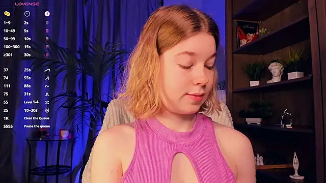 PollyHathor online show from September 2025 09:52:02 PM
