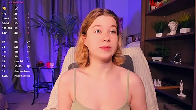 PollyHathor online show from September 2025 09:53:01 PM