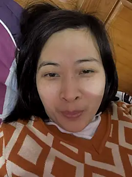 Snapshot of Sweets24 chatting on February 2025 02:15:02 AM Sweets24 online show from February 2025 02:15:02 AM