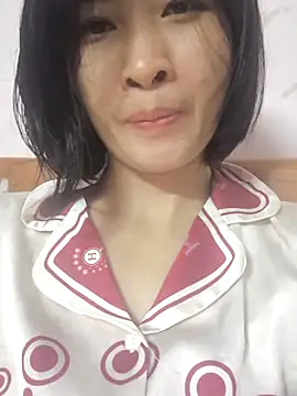 Snapshot of Sweets24 chatting on October 2025 01:42:02 PM Sweets24 online show from October 2025 01:42:02 PM