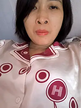 Snapshot of Sweets24 chatting on October 2025 12:55:01 AM Sweets24 online show from October 2025 12:55:01 AM