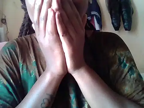 Queen loveer online show from October 2025 06:56:02 AM