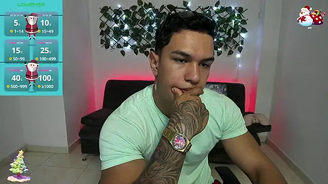 Taylor John online show from December 2024 01:38:02 PM