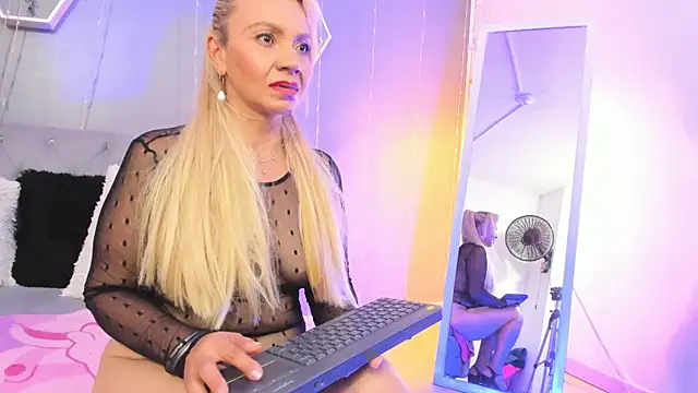 AnastasiaTaylor  online show from February 2025 09:58:02 AM