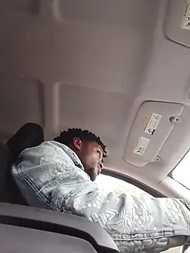 rayyymack online show from September 2025 02:42:01 PM