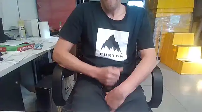 Snapshot of Raimundo1971 chatting on December 2024 09:39:02 PM Raimundo1971 online show from December 2024 09:39:02 PM