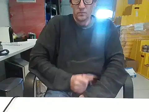 Snapshot of Raimundo1971 chatting on October 2025 02:40:02 PM Raimundo1971 online show from October 2025 02:40:02 PM