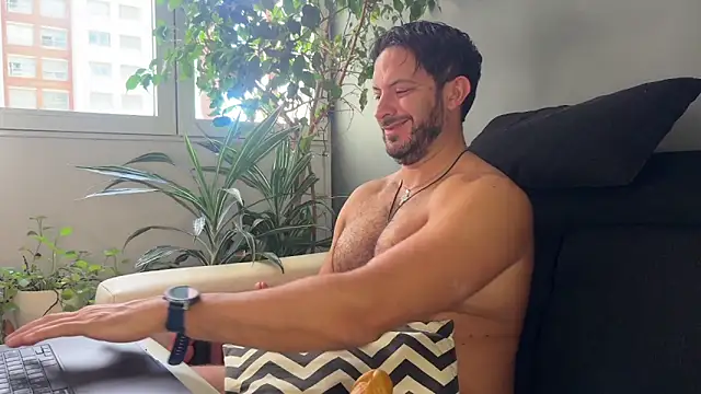 Snapshot of arielenbsas chatting on March 2026 01:29:02 PM arielenbsas online show from March 2026 01:29:02 PM