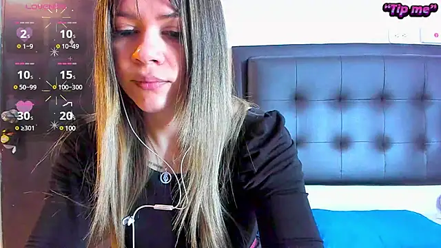 Snapshot of daniela_beauty chatting on December 2024 01:36:01 AM daniela beauty online show from December 2024 01:36:01 AM