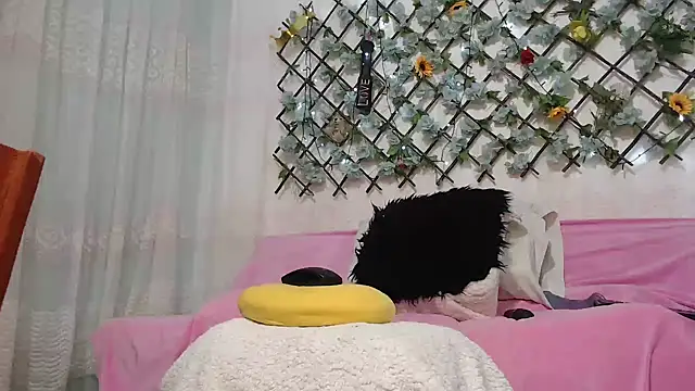 Snapshot of alinsonhot29 chatting on March 2025 02:14:02 AM alinsonhot29 online show from March 2025 02:14:02 AM