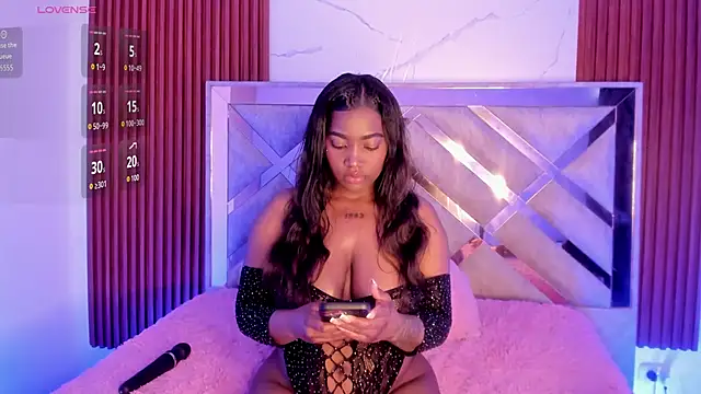 Snapshot of Kendy_Wilkinson chatting on November 2025 10:20:01 PM Kendy Wilkinson online show from November 2025 10:20:01 PM