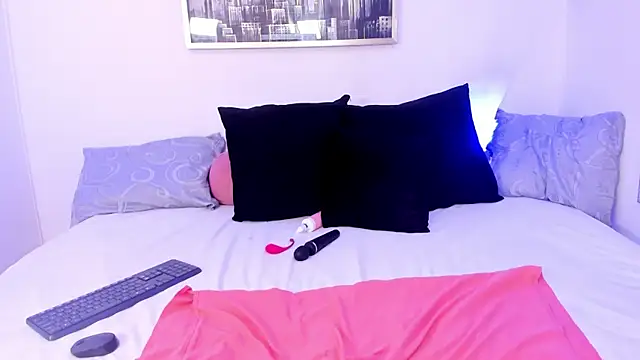 tamhy ferrara online show from February 2025 12:21:01 PM