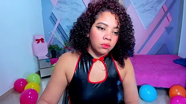 Snapshot of AngelaCoffee chatting on February 2025 12:28:01 AM AngelaCoffee online show from February 2025 12:28:01 AM