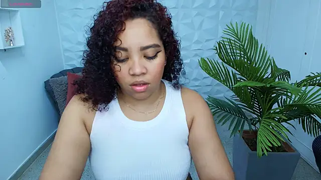 Snapshot of AngelaCoffee chatting on March 2025 03:54:02 AM AngelaCoffee online show from March 2025 03:54:02 AM