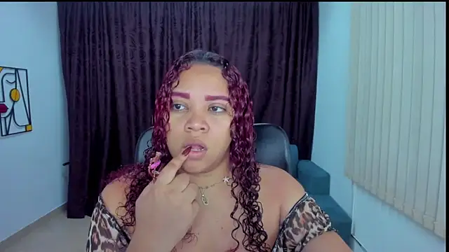 Snapshot of AngelaCoffee chatting on October 2025 10:09:01 PM AngelaCoffee online show from October 2025 10:09:01 PM