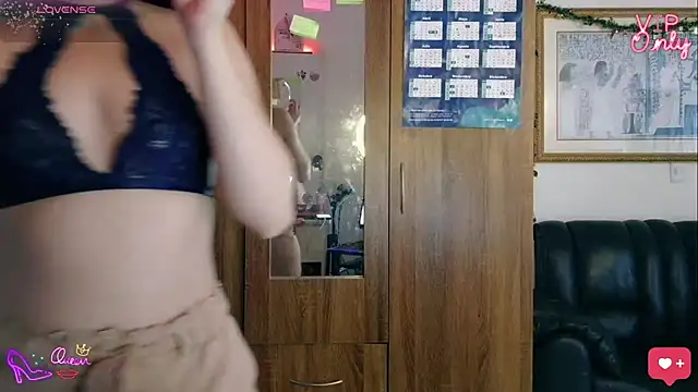 LauGrayJ online show from February 2026 06:40:02 PM