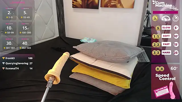 Snapshot of Madeline_Dreams chatting on January 2025 04:19:01 PM Madeline Dreams online show from January 2025 04:19:01 PM