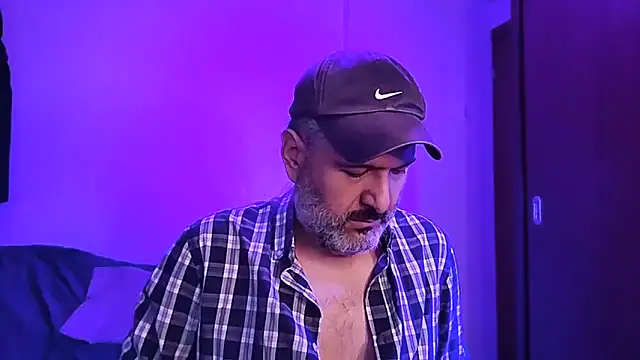 BushBator online show from November 2025 05:17:01 AM