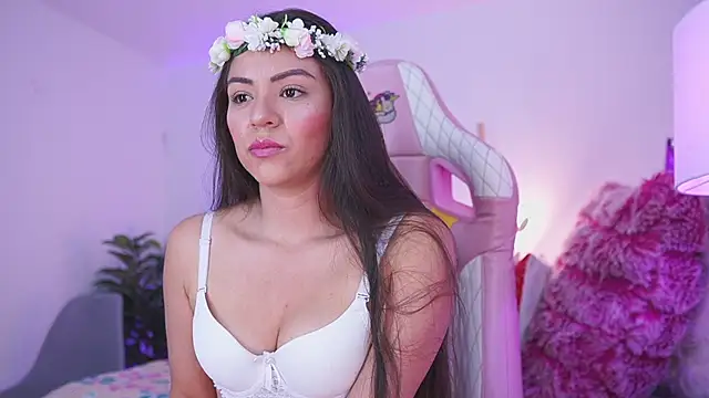 adamaria 1 online show from February 2025 05:18:02 PM