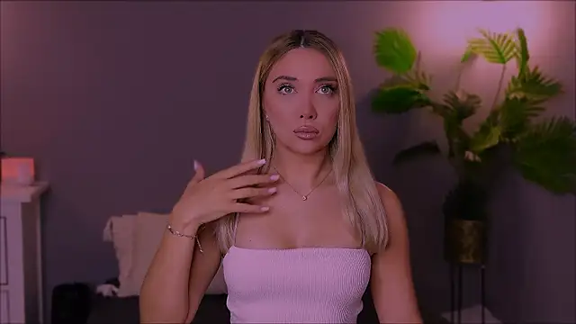 Jessielle online show from November 2025 12:20:01 PM