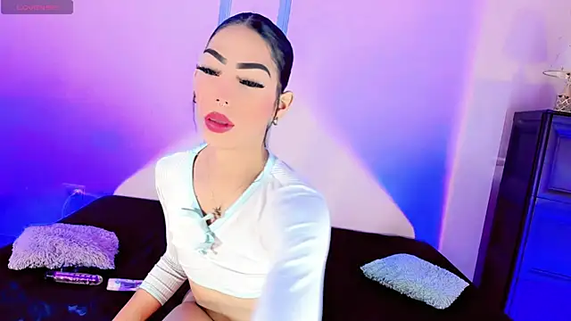 Tiffany moonblack online show from November 2025 04:07:01 PM