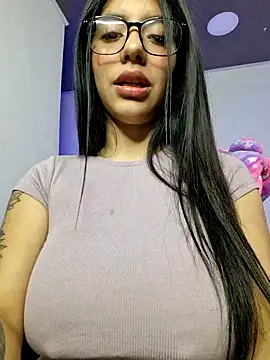 Alin Aly online show from November 2025 04:28:02 PM