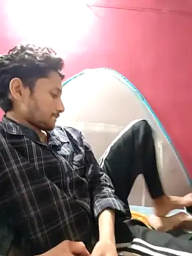 Snapshot of Indiandaddy11 chatting on January 2025 06:21:01 PM Indiandaddy11 online show from January 2025 06:21:01 PM