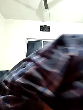 Snapshot of Indiandaddy11 chatting on February 2025 01:24:01 PM Indiandaddy11 online show from February 2025 01:24:01 PM