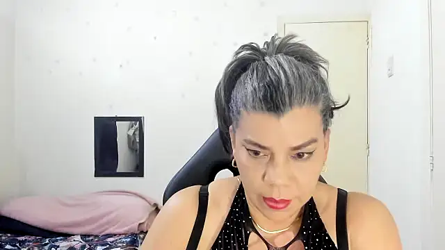 vikyadams online show from February 2026 10:02:01 AM