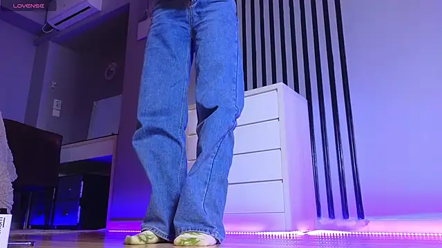 Snapshot of tinki_winkii chatting on February 2025 11:36:02 PM tinki winkii online show from February 2025 11:36:02 PM