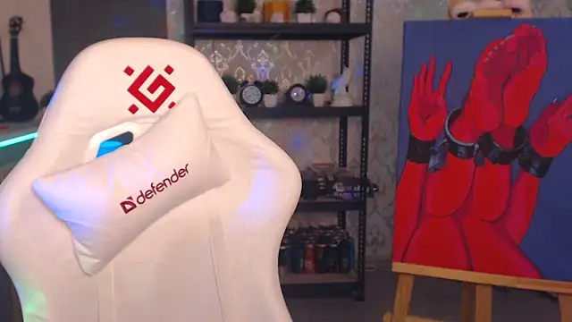 Snapshot of FascinatingEyess chatting on December 2025 01:29:01 PM FascinatingEyess online show from December 2025 01:29:01 PM