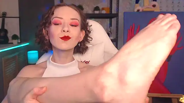 Snapshot of FascinatingEyess chatting on February 2026 11:06:02 AM FascinatingEyess online show from February 2026 11:06:02 AM