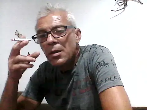 Picolo4111 online show from September 2025 07:26:02 PM